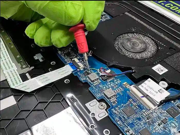 Técnico especialista de Solution TechPRO